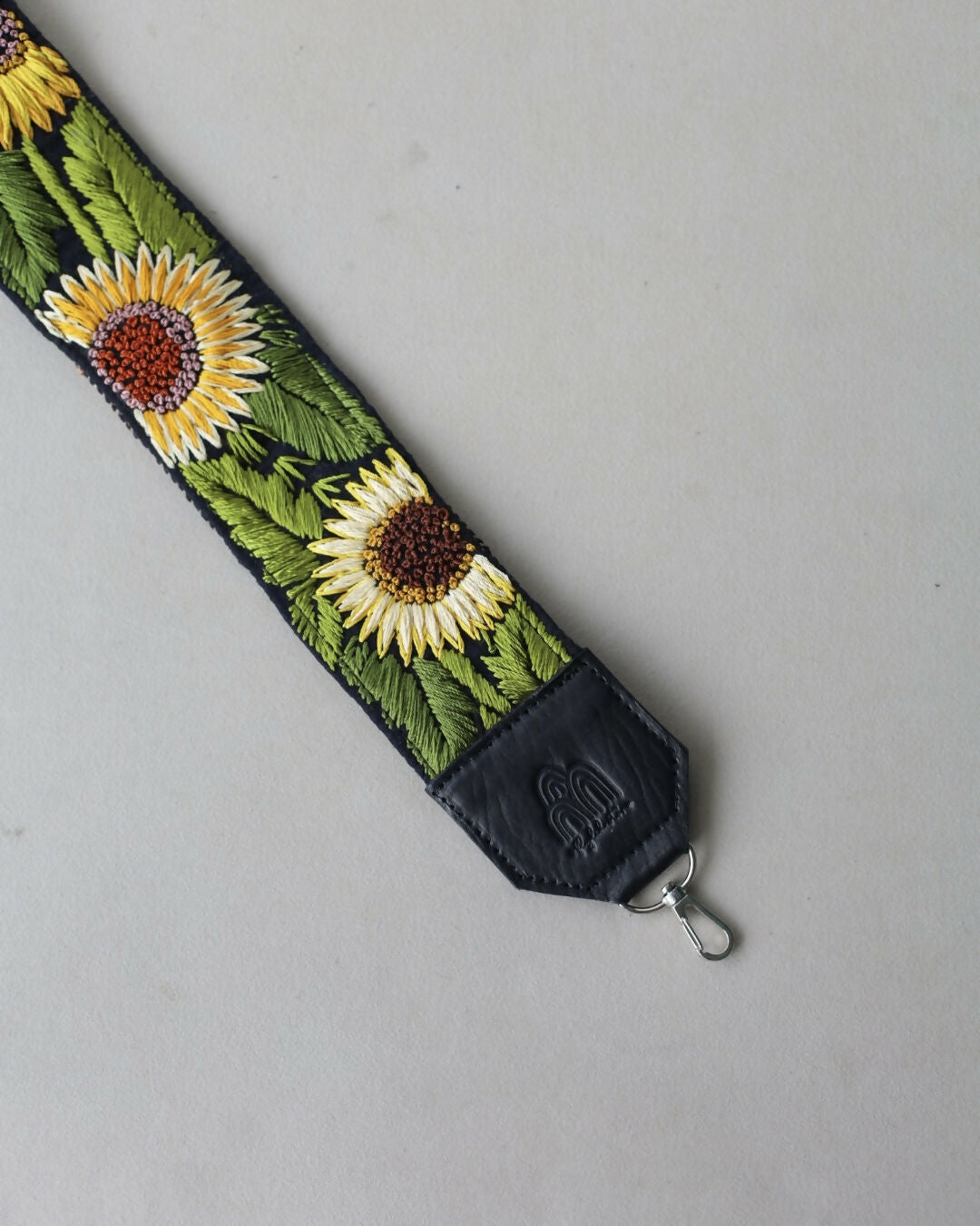 Buenos aires Strap in black by www.flylikestore.com