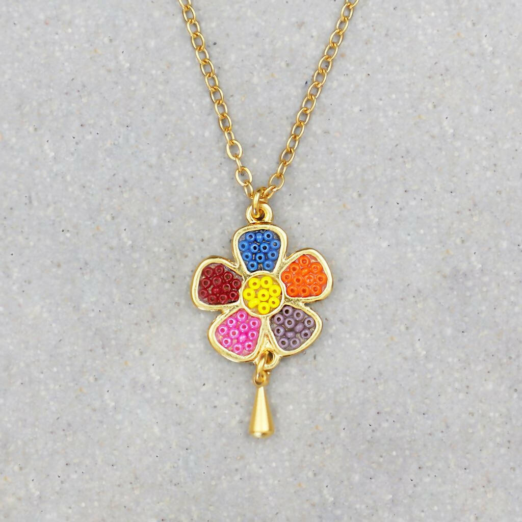 FLOWER NECKLACE, PLATED IN 24K GOLD